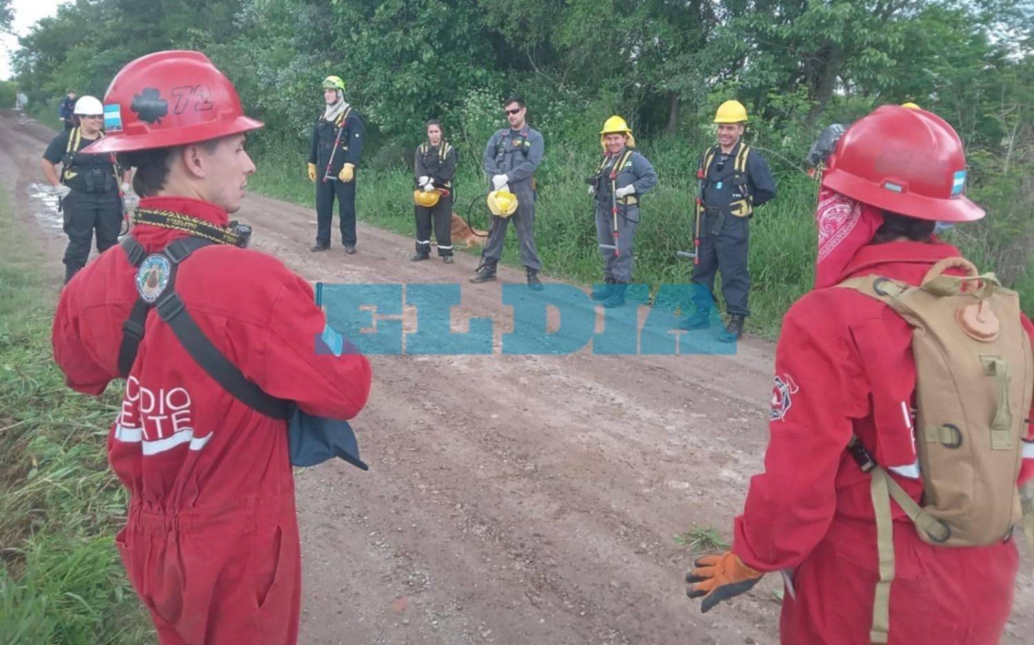 Bomberos Voluntarios de Arturo Seguí y El Peligro participan de una capacitación en incendios forestales