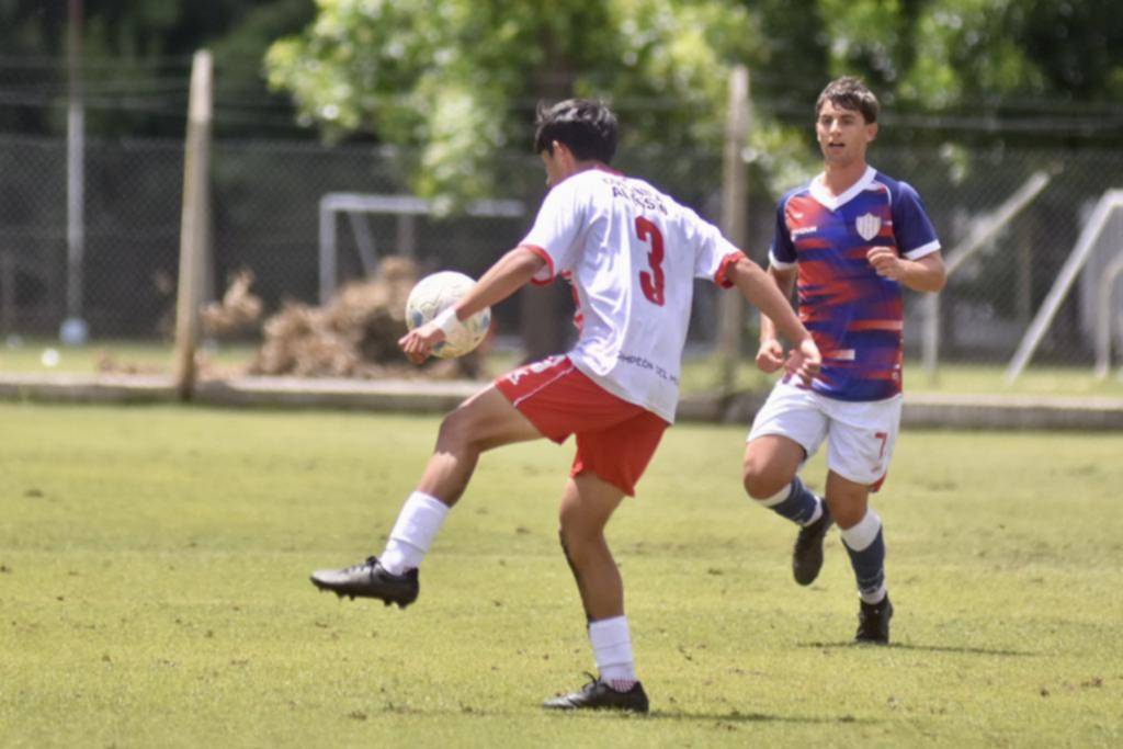 Las Juveniles cerraron la temporada con altibajos