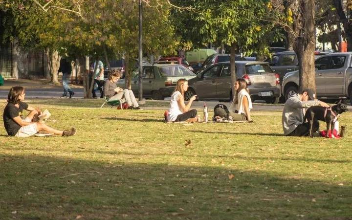 Domingo soleado para disfrutar al aire libre en La Plata: ¿cómo sigue el tiempo?