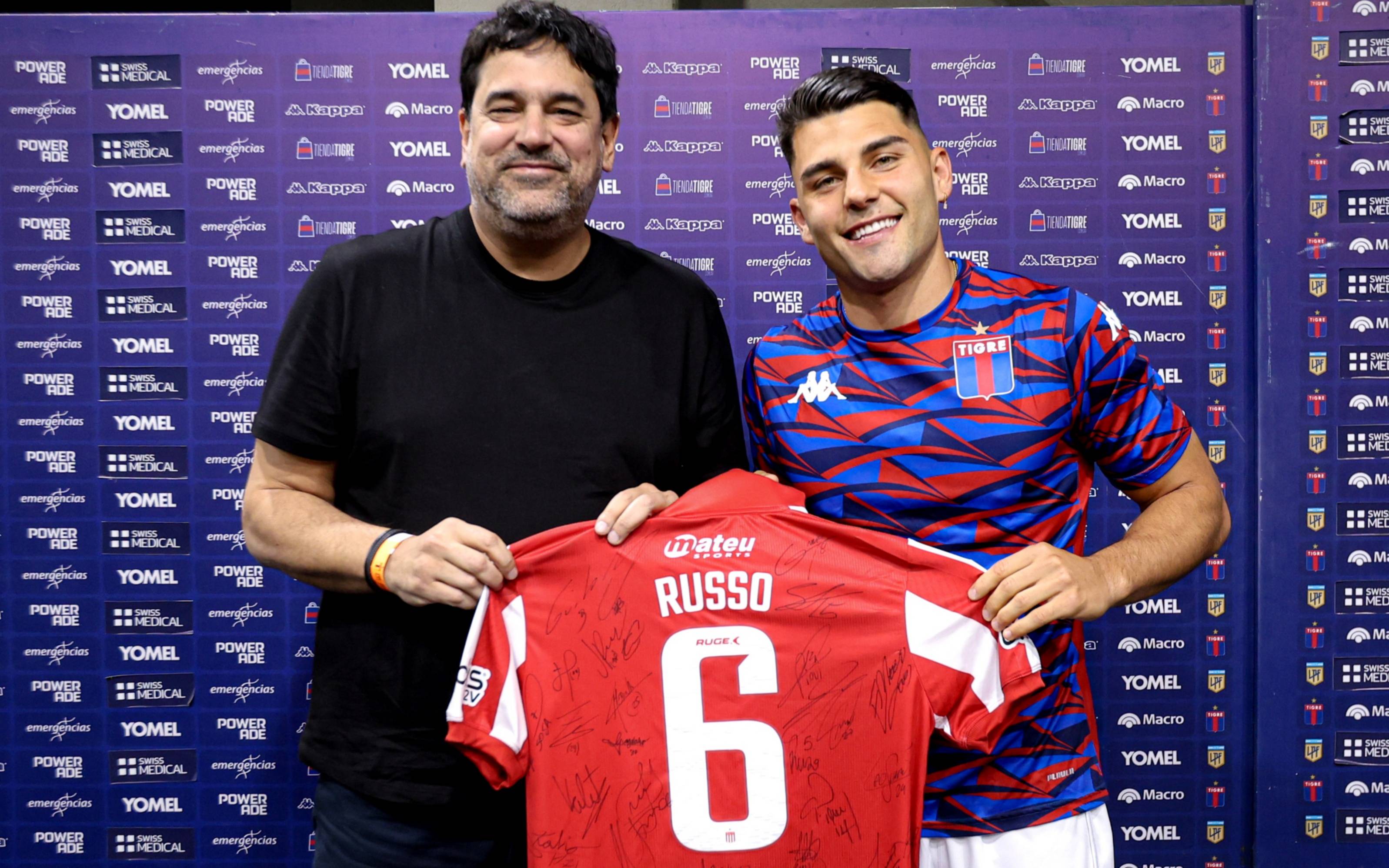 "Eterno en nuestros corazones": el emotivo regalo del Pincha al hijo de Miguel Ángel Russo