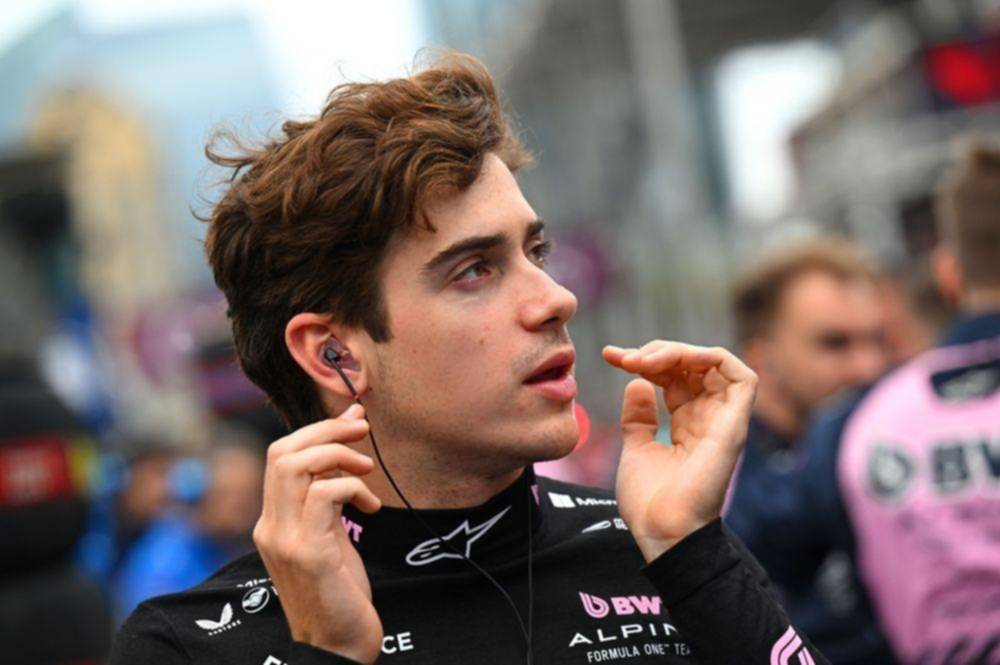 Rapidísimo: Franco aprovechó e intentó invitar a Dua Lipa a una carrera