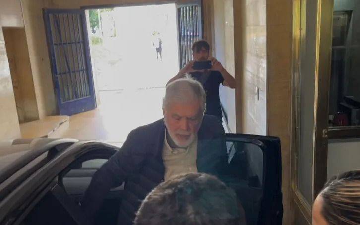 De Vido se entregó en Comodoro Py y quedó preso por la Tragedia de Once: lo trasladan a la cárcel de Ezeiza