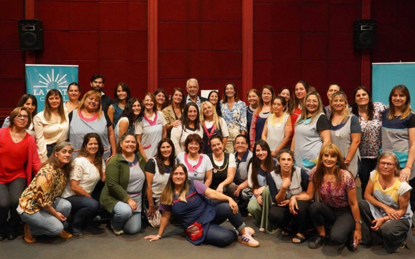 Entregan equipamiento para casas del niño, maternales y jardines municipales de La Plata