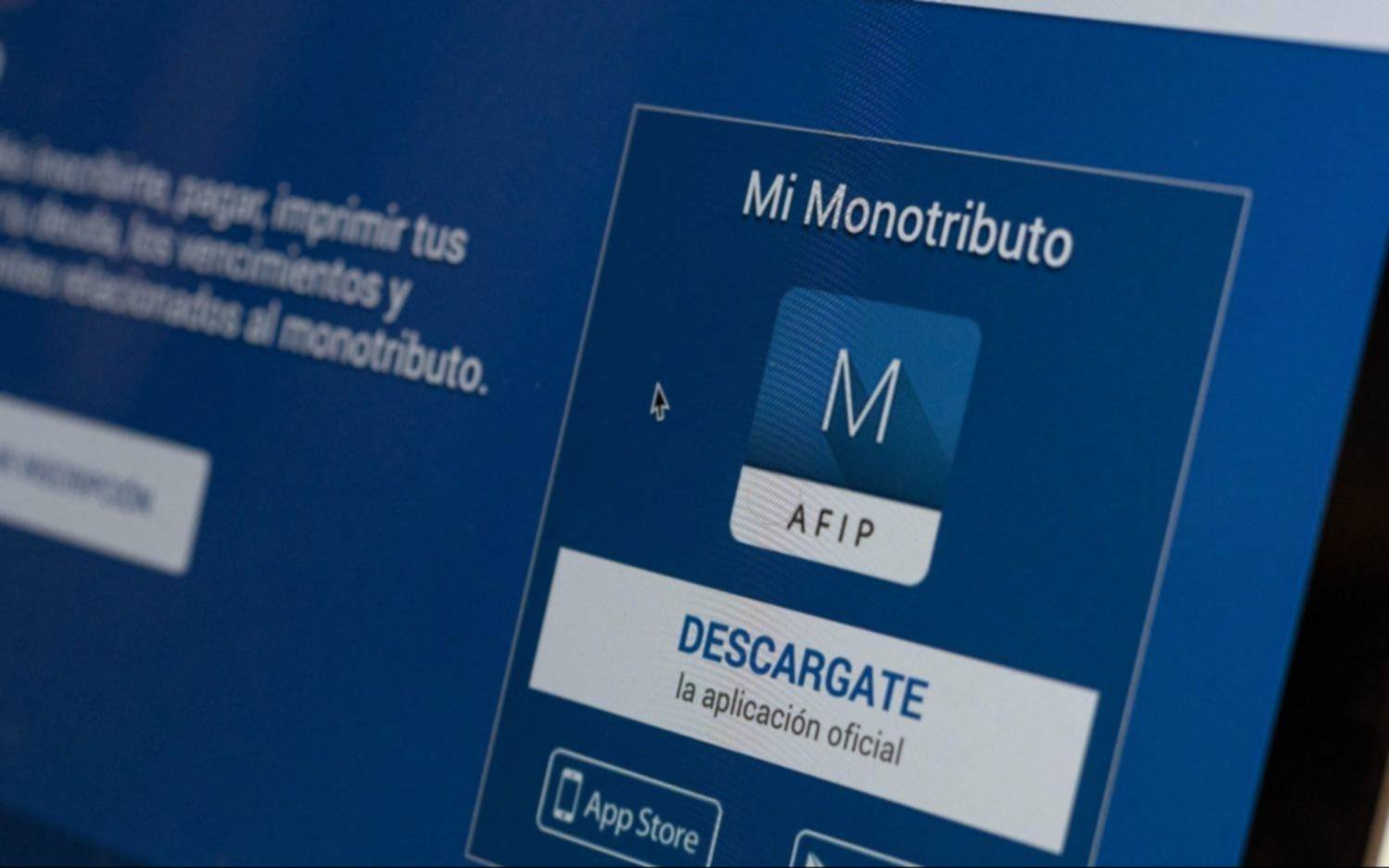 El Gobierno le dijo a empresarios que evalúa eliminar el monotributo y ajustar el piso de Ganancias