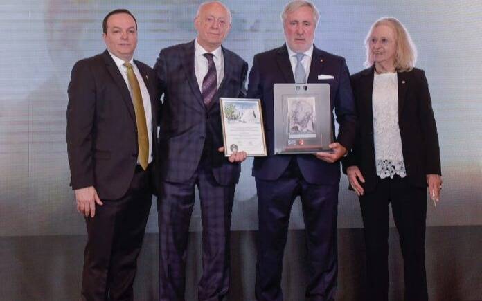 El Procurador General Julio Conte Grand recibió el Premio Ben-Gurión 2025 en el Teatro Colón  