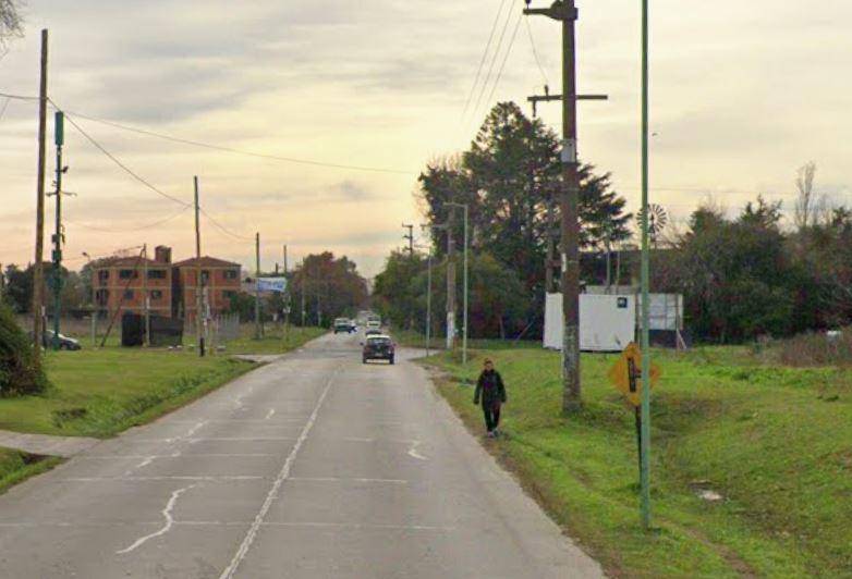 Le martillan la ventanilla en un semáforo y le roban