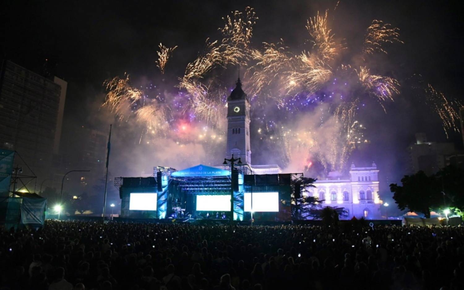 La Municipalidad confirmó los artistas que tocarán el 19 de noviembre en Plaza Moreno