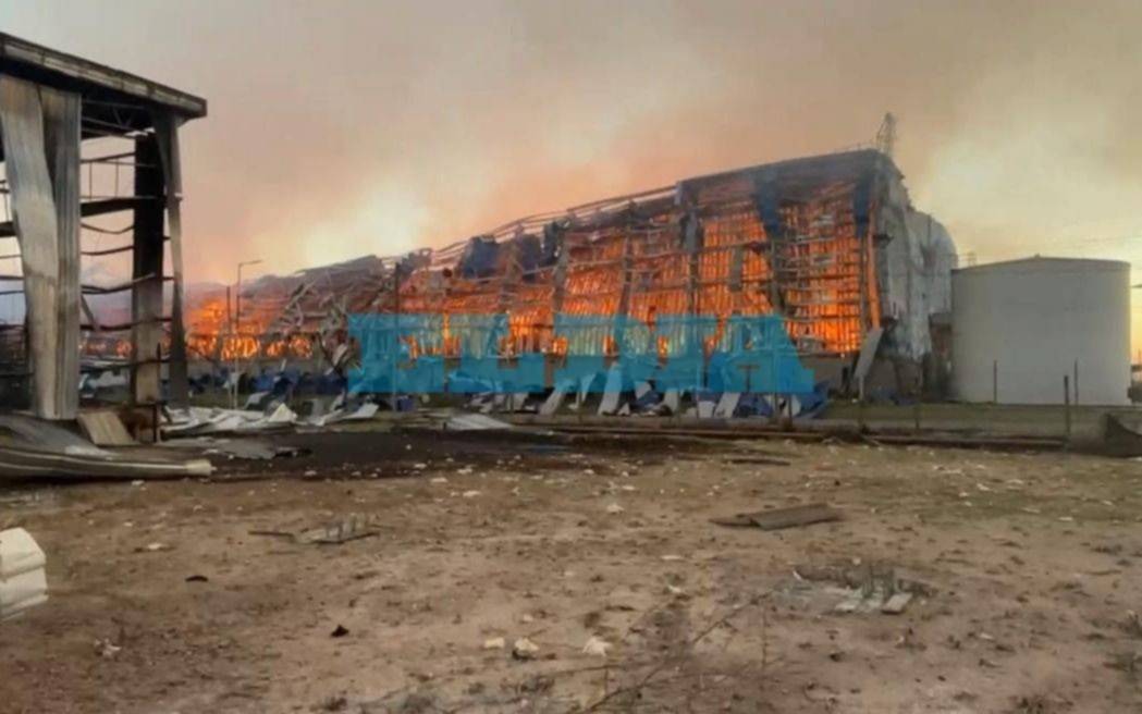 Sigue el incendio en Ezeiza: “El fuego está contenido y no representa riesgo para la población”, aseguró Defensa Civil