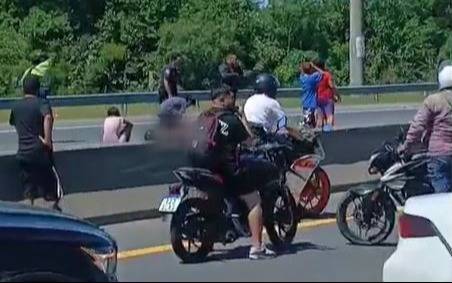 Tragedia y corte en Autopista Buenos Aires - La Plata: murió un menor de edad