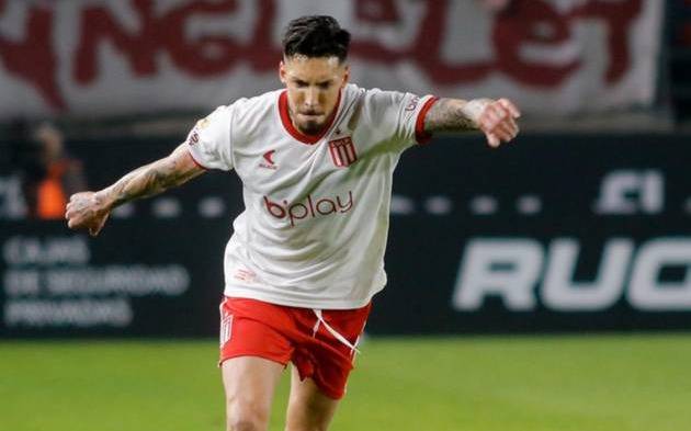 Nueva baja en Estudiantes y José Sosa pelea la titularidad ante Argentinos, en busca de los Octavos de final