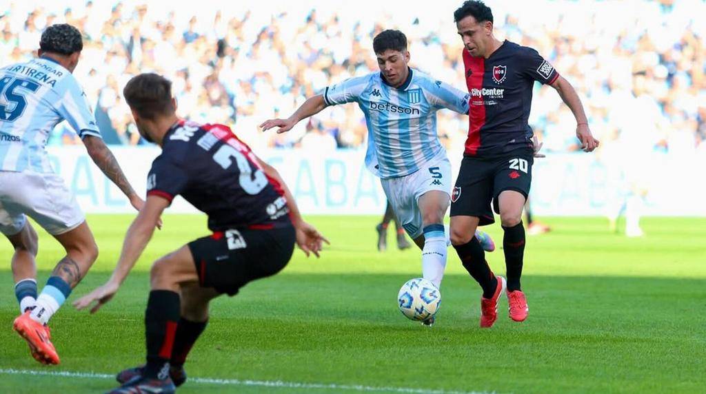 Racing visita a Newell’s y sueña con los playoff