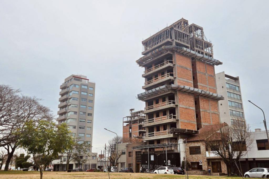 Recurso de amparo por el freno a ciertos permisos en Obras Particulares