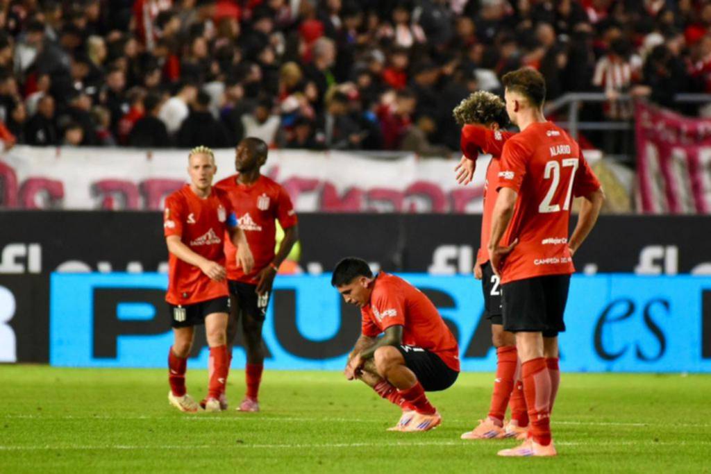 Silbidos, desazón y enojo de los hinchas luego del encuentro