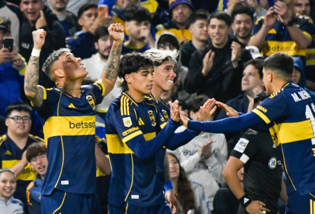Boca venció a Tigre y clasificó primero