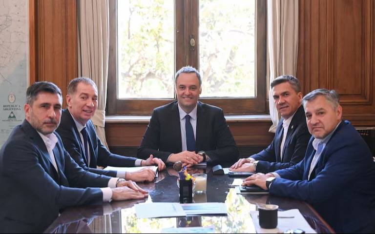 El Gobierno recibió a otros dos gobernadores en Casa Rosada y suma avales para el Presupuesto 2026