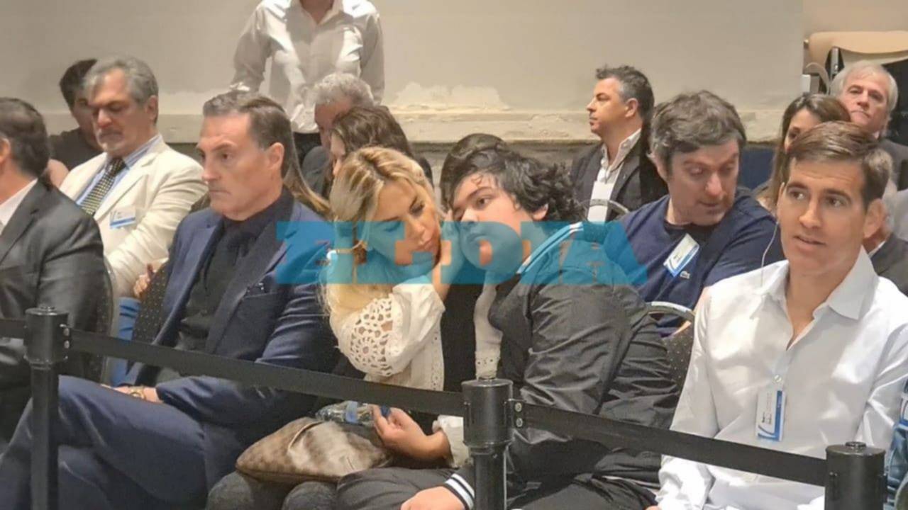 18/11/2025 | UN DÍA MÁS.- Inhabilitación a Makintach, octavos definidos y La Plata festeja