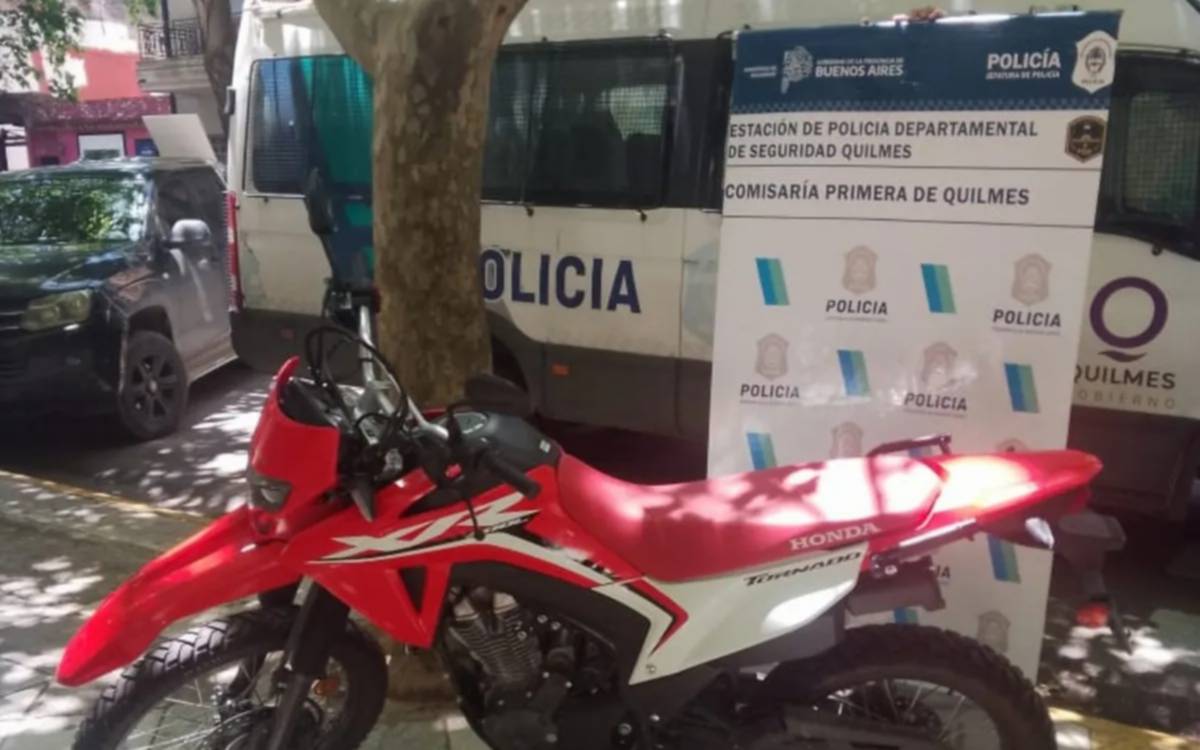 Detienen a un “motochorro” tras una persecución y choque en el centro de Quilmes
