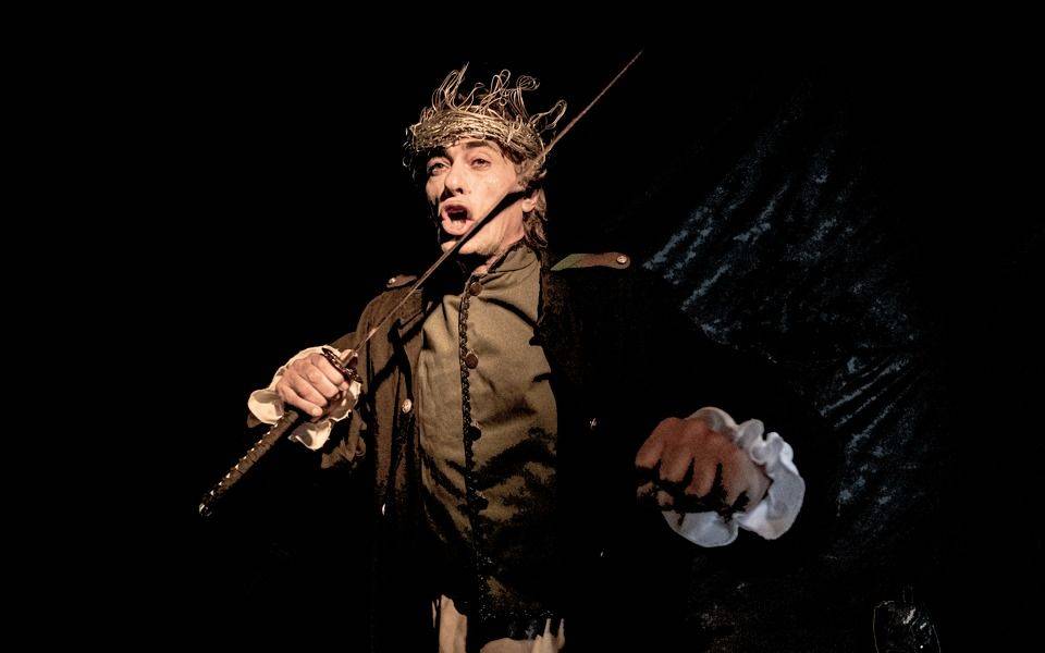 Se estrena en La Plata "Ricardo III, yo nací roto”, un clásico de Shakespeare llevado al teatro