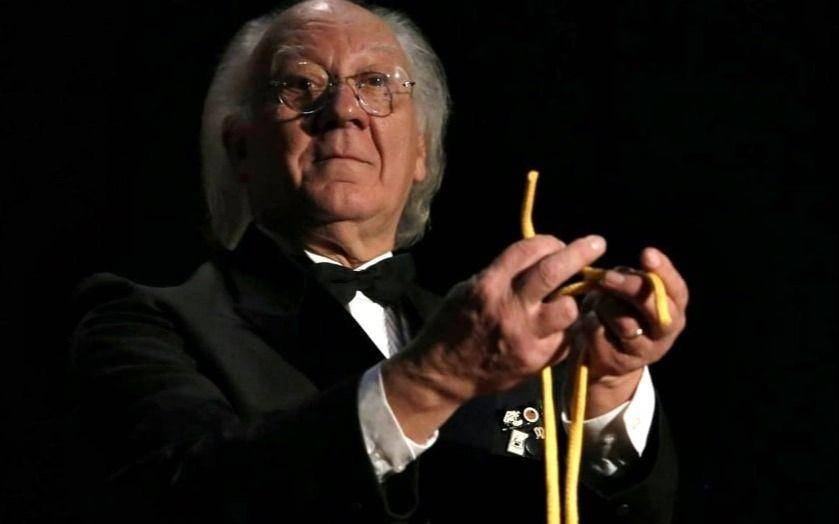 Luas, querido mago y un maestro del ilusionismo