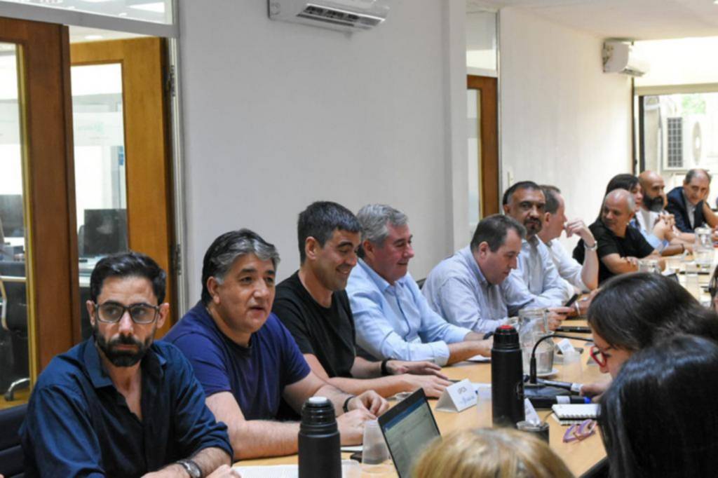 Estatales, sin oferta y con un aviso por el aguinaldo