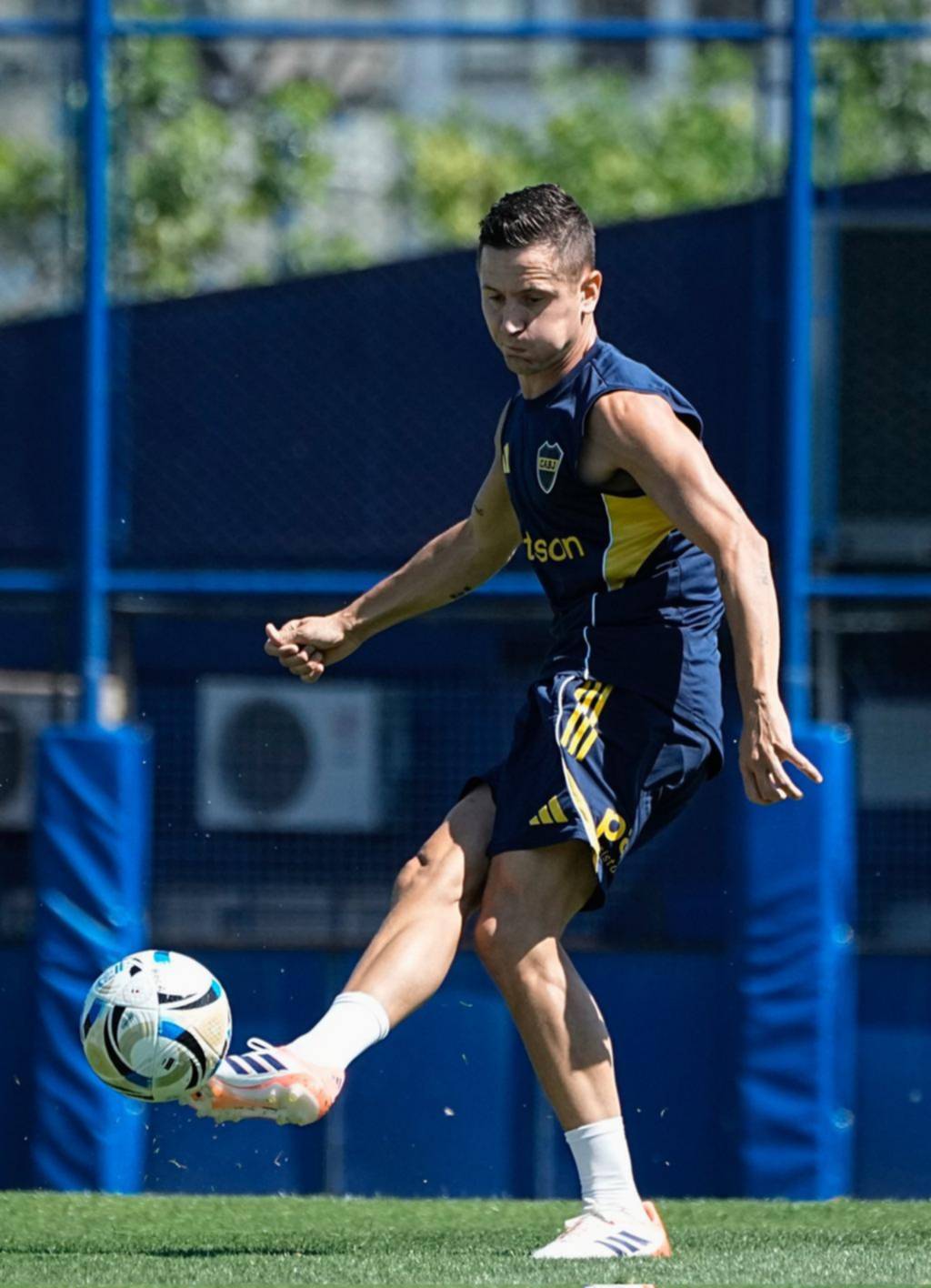 Con una duda: ¿Úbeda mantiene a Herrera en el once?