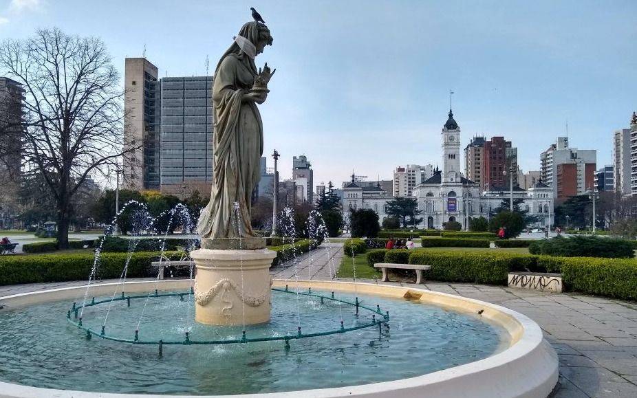 Tiempo agradable este miércoles de aniversario platense, aunque mañana desmejora: ¿llegan tormentas?