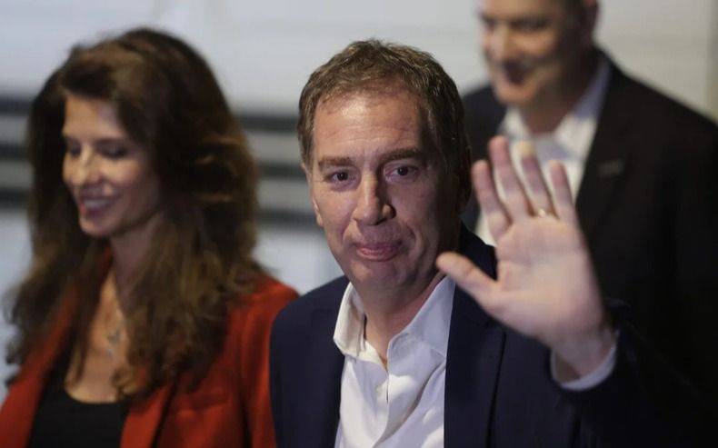 Milei reordena el Gobierno y le da a Diego Santilli el control del Renaper y Deportes