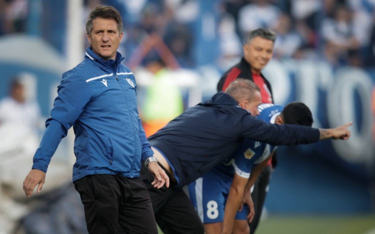 La reacción de Guillermo Barros Schelotto tras enterarse del polémico título de Rosario Central: "¿Le pagan también?"