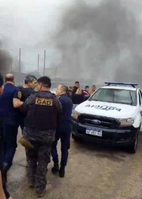 Disturbios, detenidos y caos vial en una protesta callejera en Olmos