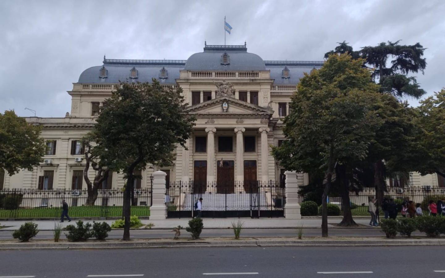 ¿Se destraba el endeudamiento en Provincia? Senadores también convocaron a sesionar