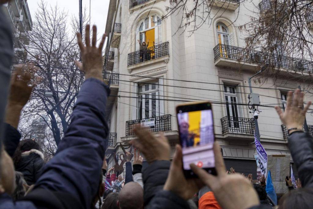 La condena a Cristina: fiscalía tendría en la mira el edificio de San José 1111