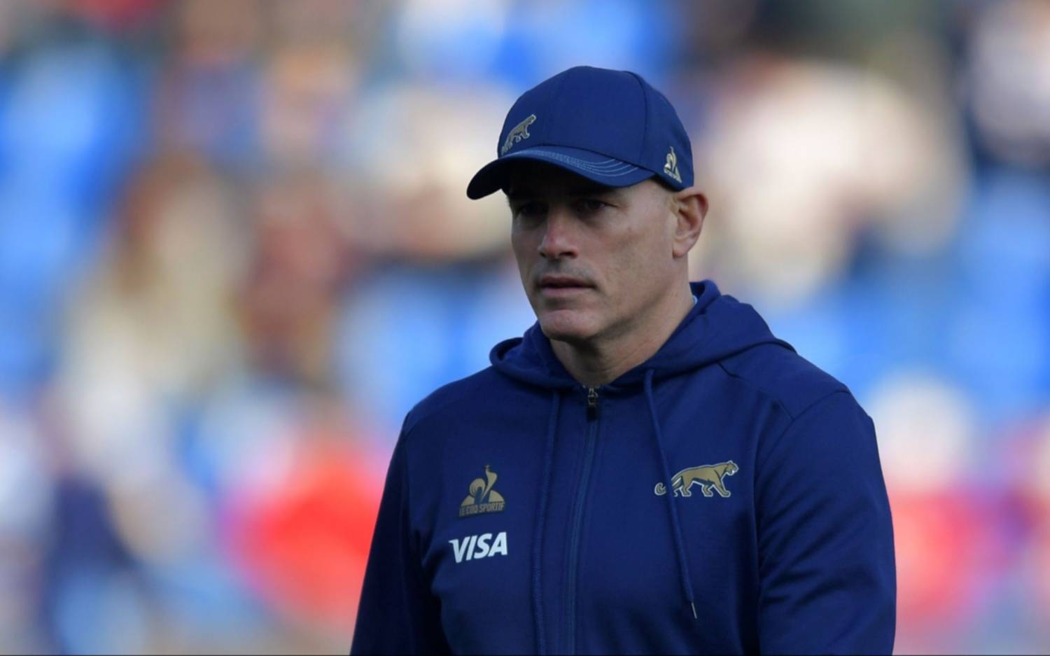 Sigue la polémica entre Los Pumas y una de las figuras de Inglaterra: el entrenador Felipe Contempomi denunció una agresión