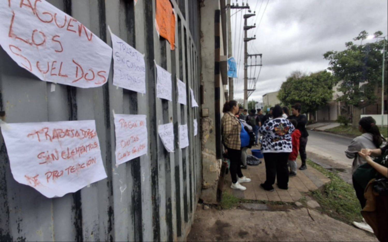 Acerías Berisso: la empresa va tras la quiebra y los trabajadores reclaman sueldos adeudados