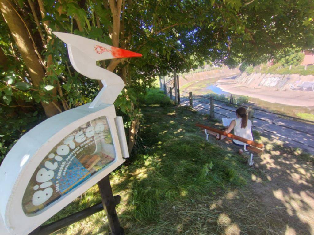 Villa Elisa ya tiene una sala de lectura junto al arroyo Carnaval