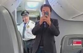 “Como un delincuente”: al Puma lo echaron de un avión