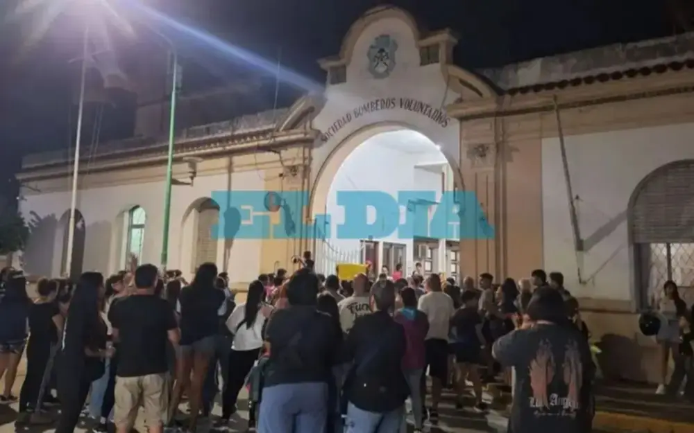 Sirenazo y escándalo en Ensenada: los bomberos denuncian que se quedaron sin fondos para operar