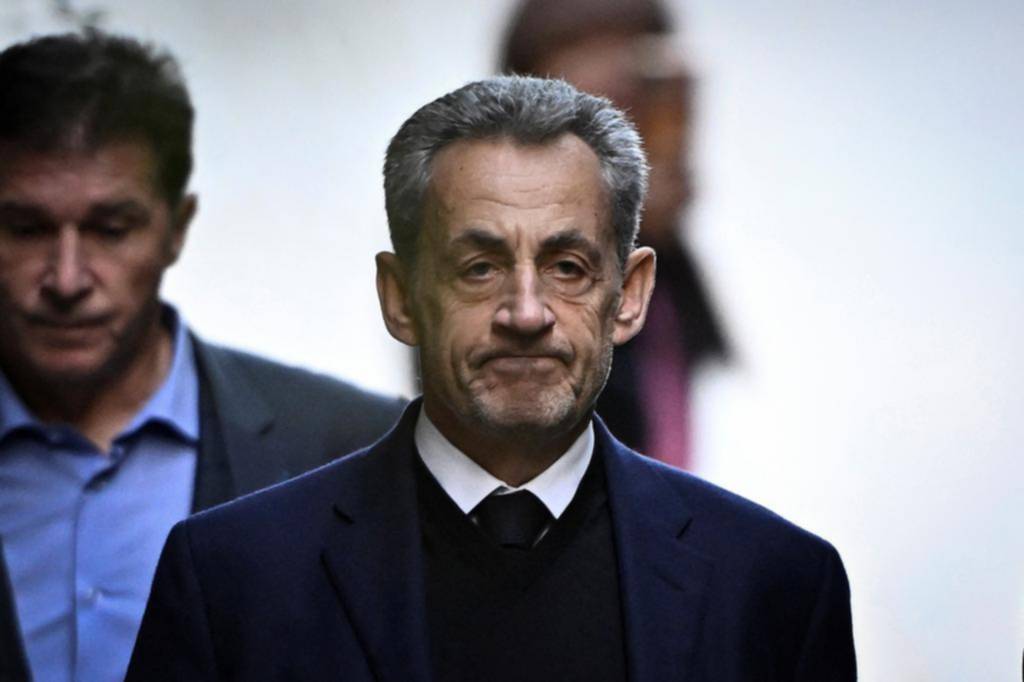 Confirman nueva pena a Sarkozy por corrupción