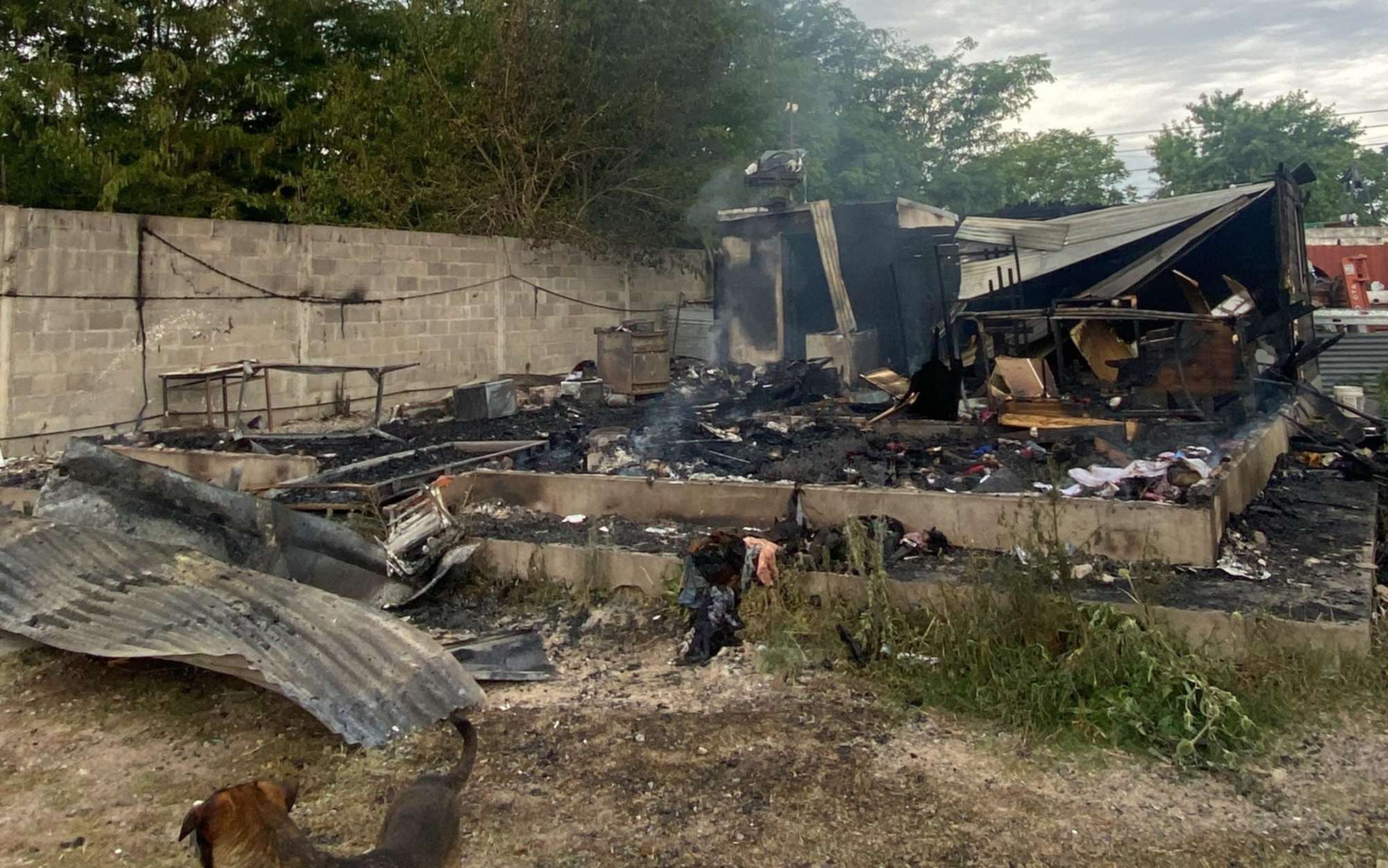 Piden ayuda para una familia de San Carlos en que perdió “absolutamente todo” en un incendio