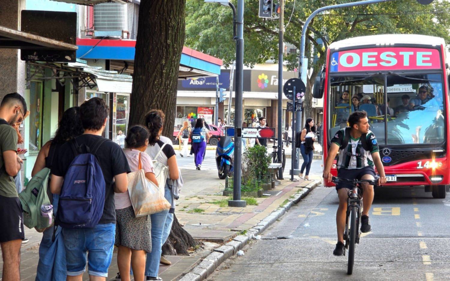 Aumentan 15% los colectivos que circulan por la provincia: así quedan las nuevas tarifas en La Plata
