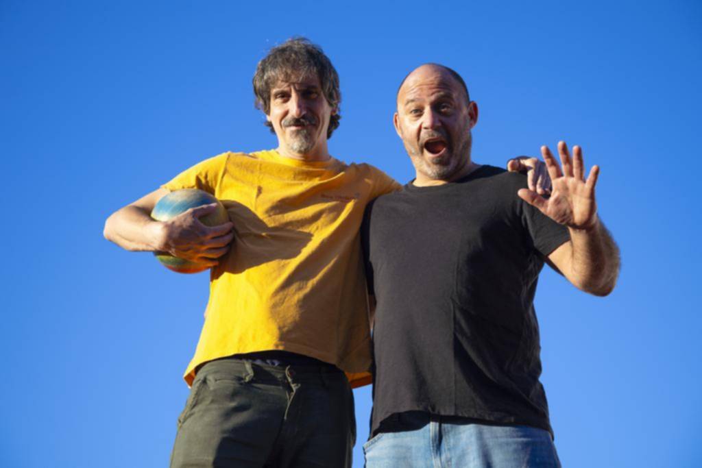 “Espuma”: el nuevo tema de Juan Rosasco en Banda junto a Edu Schmidt