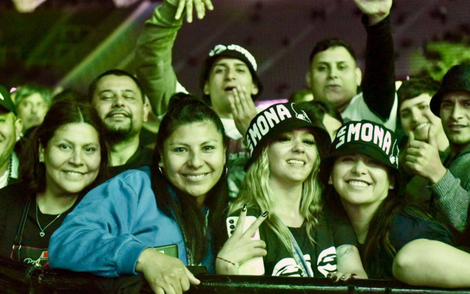 Fotos y video | La Mona Jiménez y el ritmo del cuarteto en el Estadio Único de La Plata