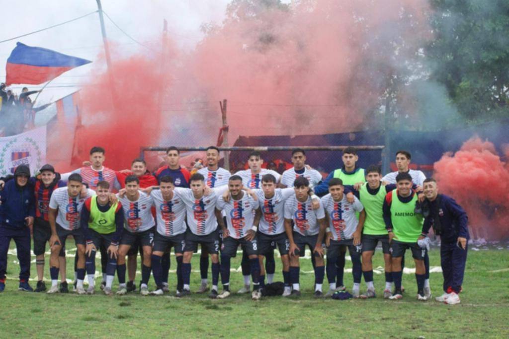 Tricampeón: Unidos de Olmos otra vez se abrazó a la gloria