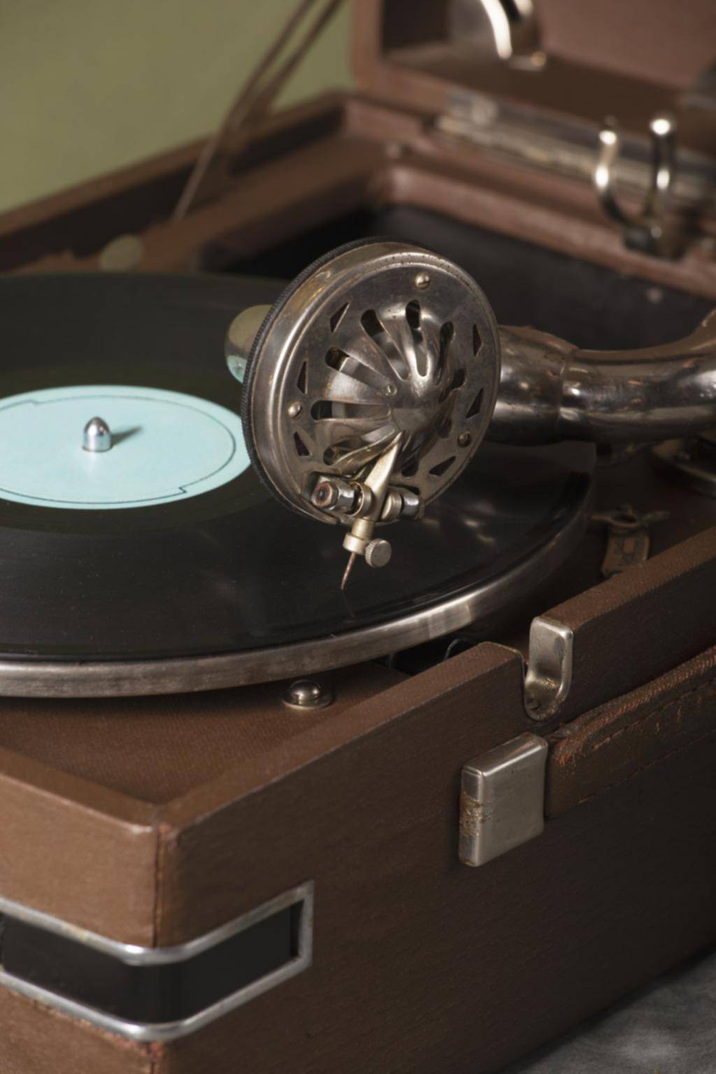 Los tesoros ocultos de las ferias: vinilos, libros e historia