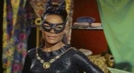 Murió "Gatúbela", la célebre cantante y actriz Eartha Kitt