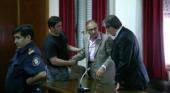 Lo condenaron a 13 años por matar a intrusos en su casa