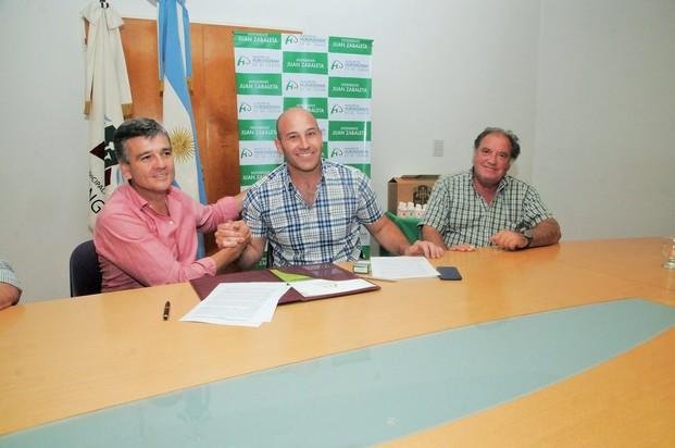 Firman convenio para provisión de medicamentos genéricos