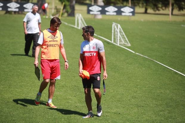 El Pincha trabajó en City Bell y Vivas arma el equipo