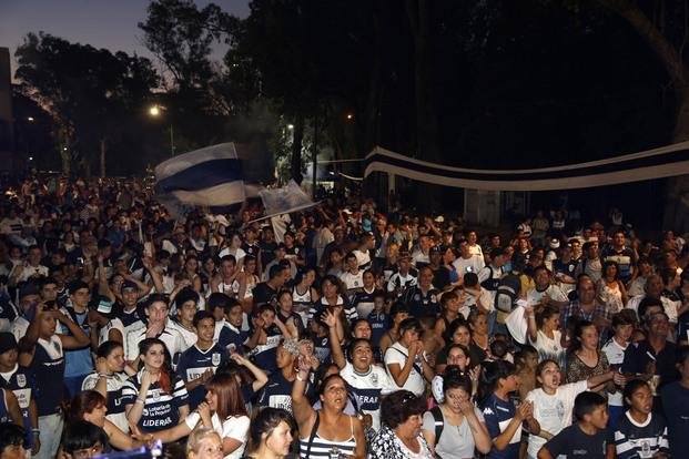 Fiesta para celebrar el “Día Mundial del Hincha de Gimnasia”