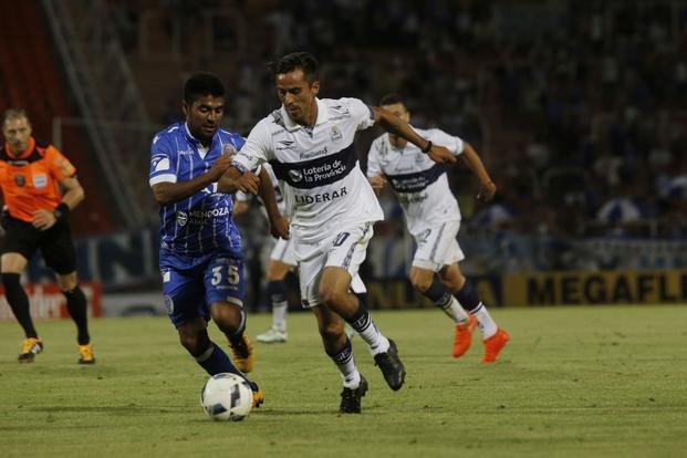 Lobos:  "ellos cometieron errores y nosotros supimos aprovecharlo"