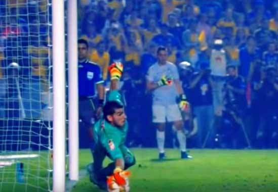 "Patón" Guzmán atajó todos los penales y Tigres fue campeón